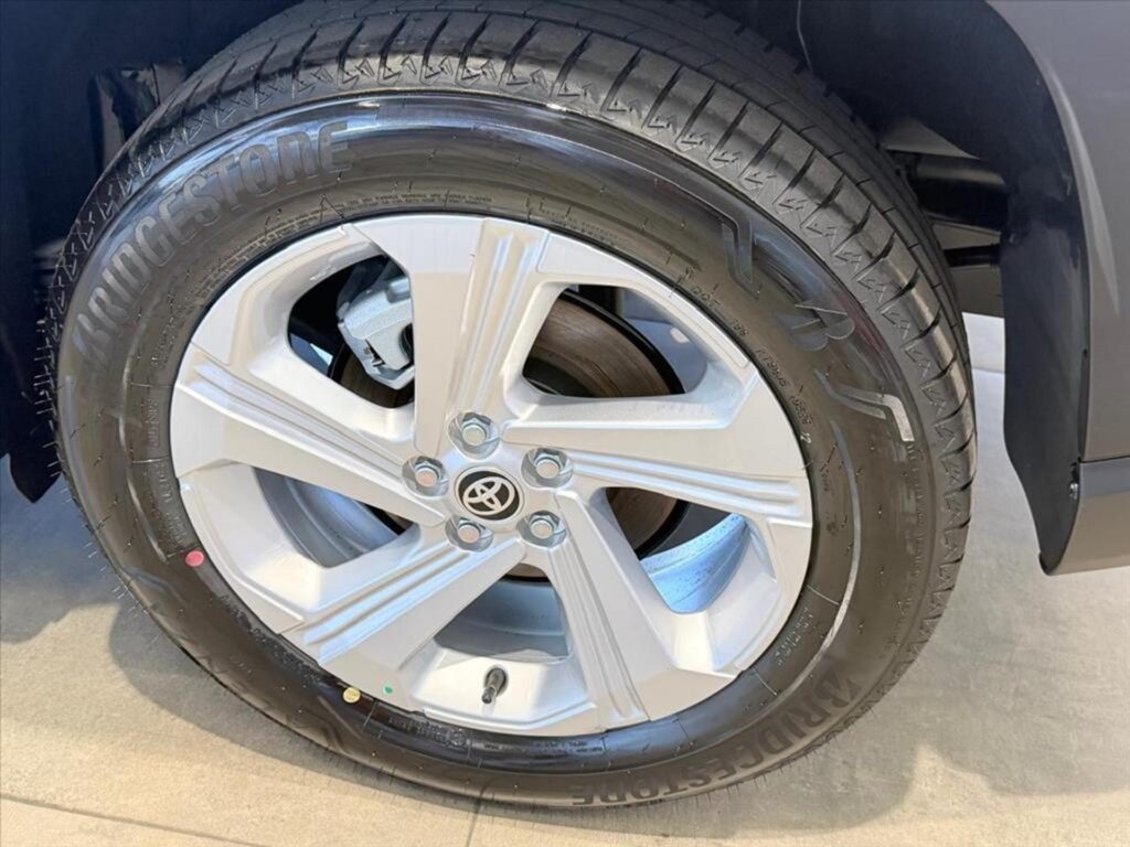 Toyota Yaris Cross XR 2026 em detalhes: os destaques positivos e negativos