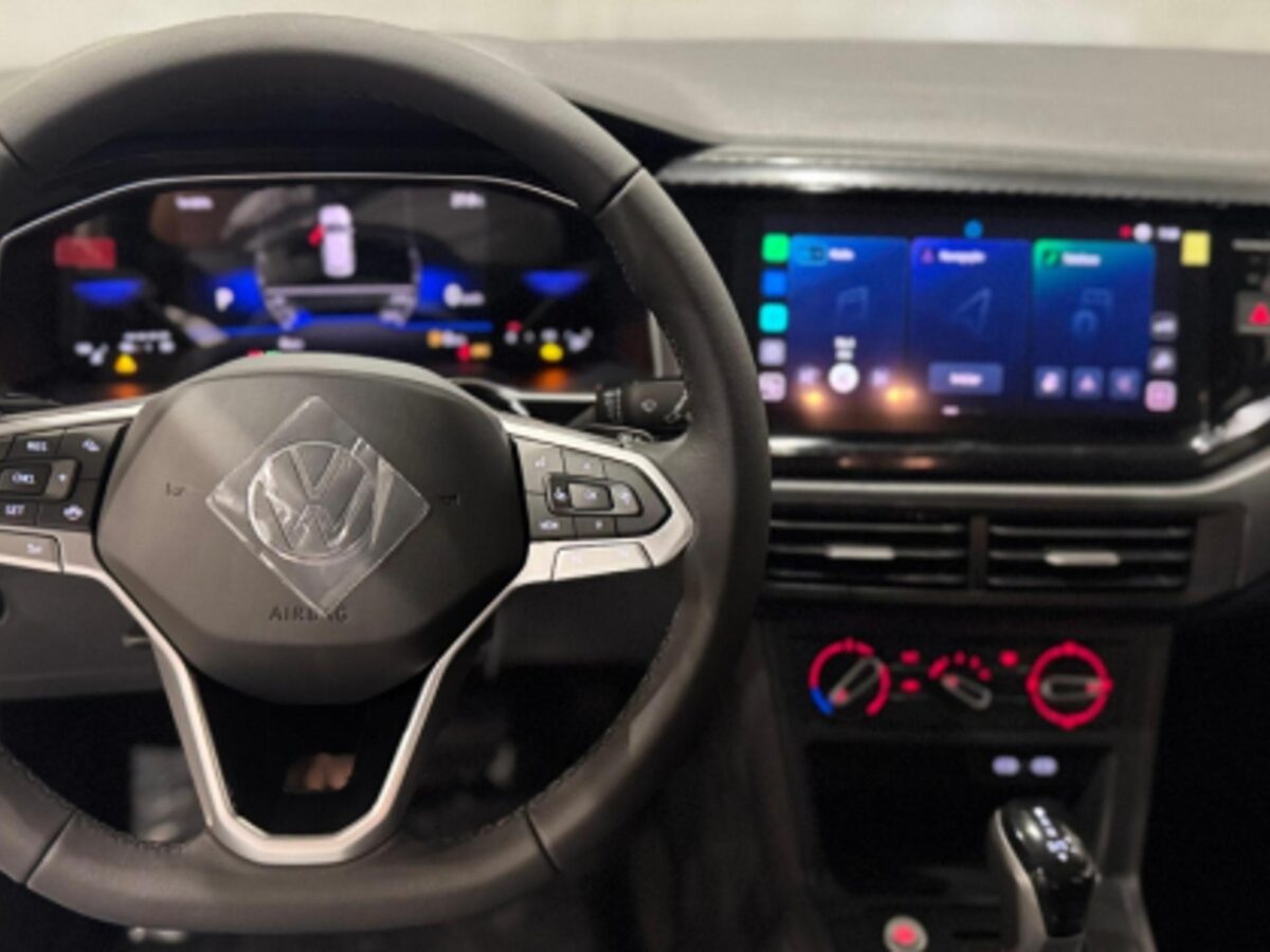 Volkswagen Polo 2026: versão Track continua a mais acessível e Highline lidera em equipamentos