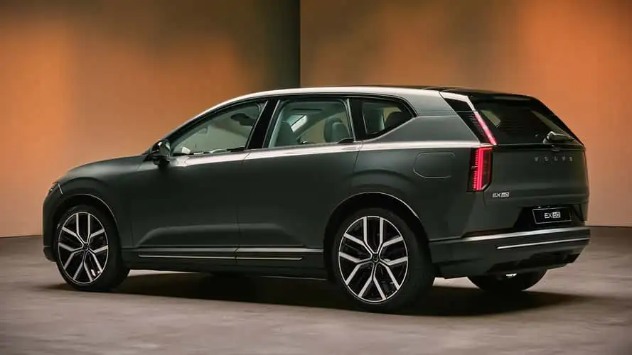 Novo Volvo EX60 elétrico tem argumentos fortes para substituir o XC60 híbrido