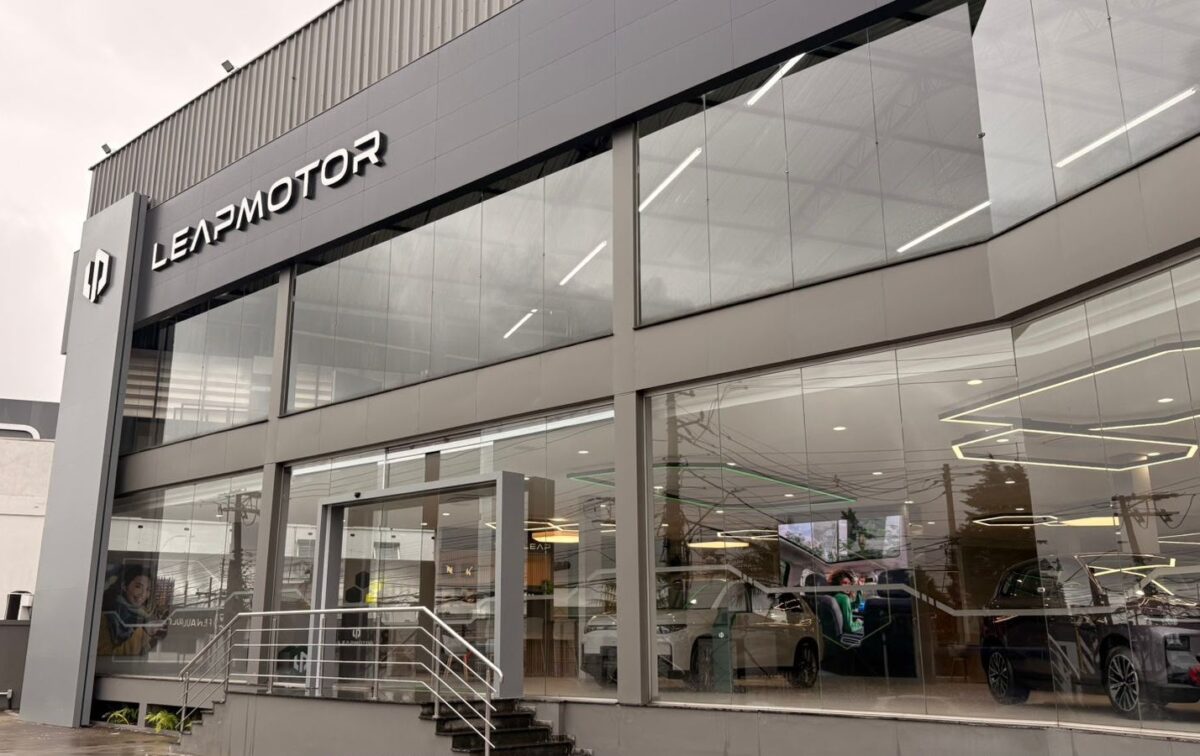 Com 20 lojas previstas, Leapmotor amplia rede e avança no Brasil