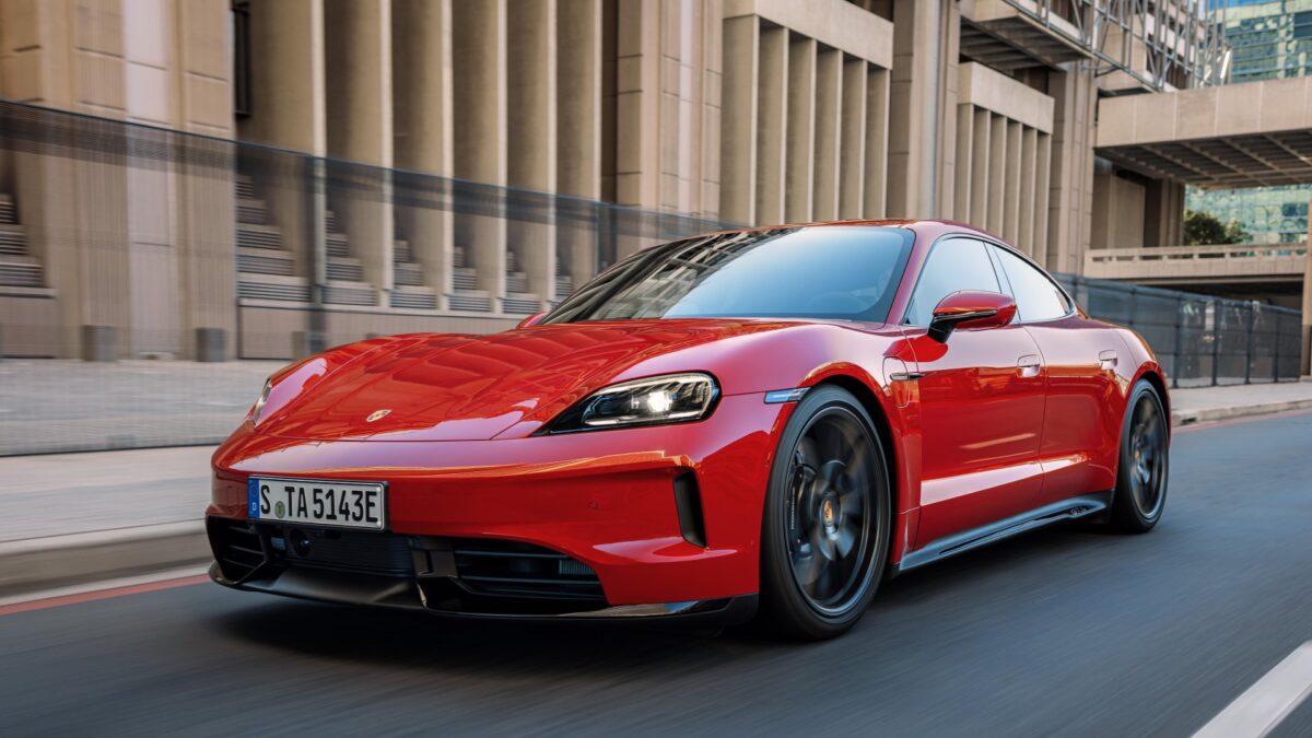 Porsche Taycan 2027 ganha marchas virtuais e nova geração de infoentretenimento