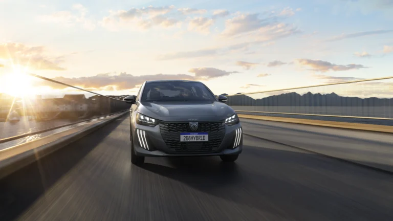 Avaliação: Peugeot 208 GT aposta em desempenho e tecnologia