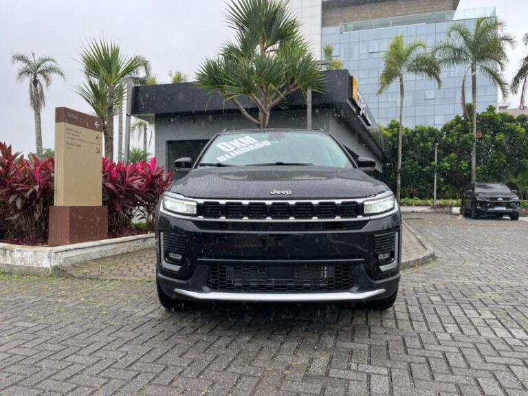 Jeep Commander Limited T270 MHEV 2027: preço, equipamentos e ficha técnica