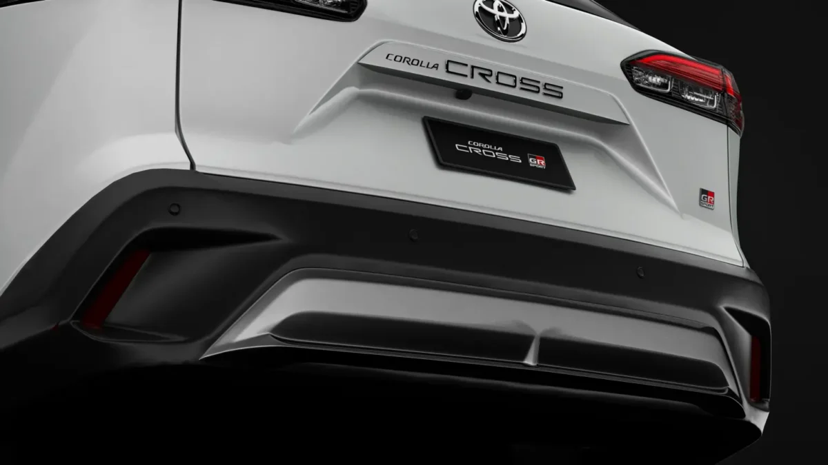 Toyota Corolla Cross 2027 elimina versão XR e renova visual da GR-Sport