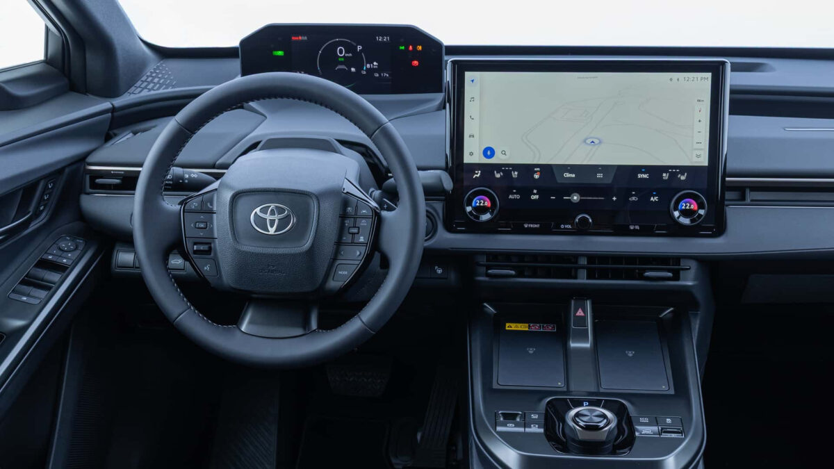Toyota bZ4X 2026 chega ao Brasil; veja as primeiras impressões do SUV elétrico