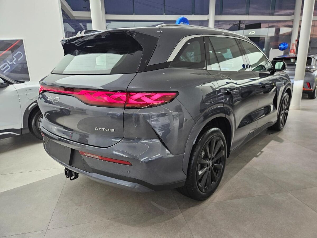 BYD Atto 8 2027: vale a pena investir quase R$ 400 mil no SUV elétrico?