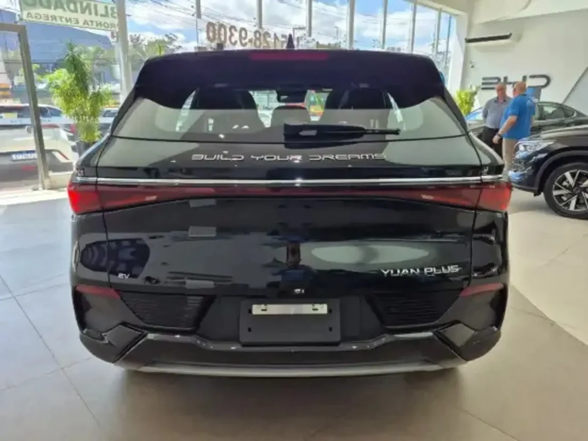 BYD Yuan Plus promete 500 km de autonomia — confira a avaliação