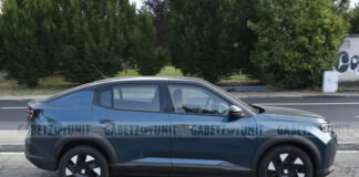 Nova geração do Fiat Fastback aparece sem camuflagem e antecipa mudanças no visual e na plataforma