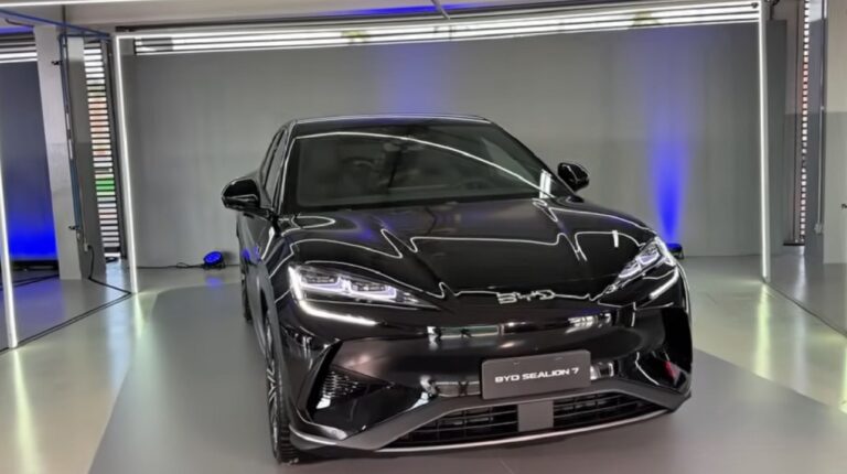 Primeiras impressões do BYD Sealion 7: o SUV elétrico mais ambicioso da marca no Brasil