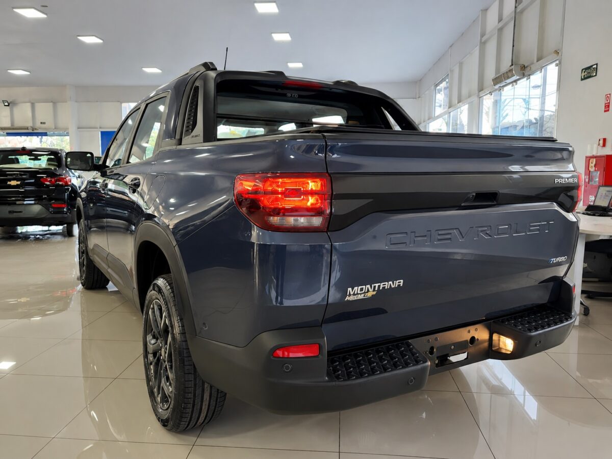 Chevrolet Montana Premier 2026 combina 141 cv e caçamba de 874 litros