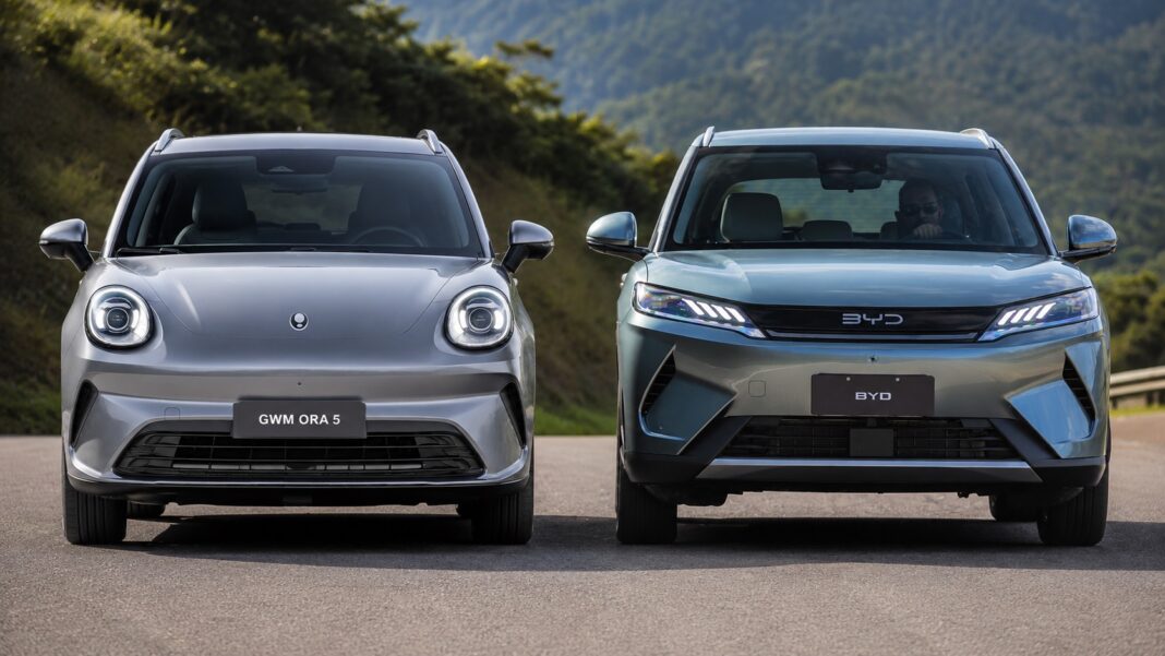 BYD Atto 2 vs GWM Ora 5: qual SUV eletrificado vale mais a pena comprar em 2026?