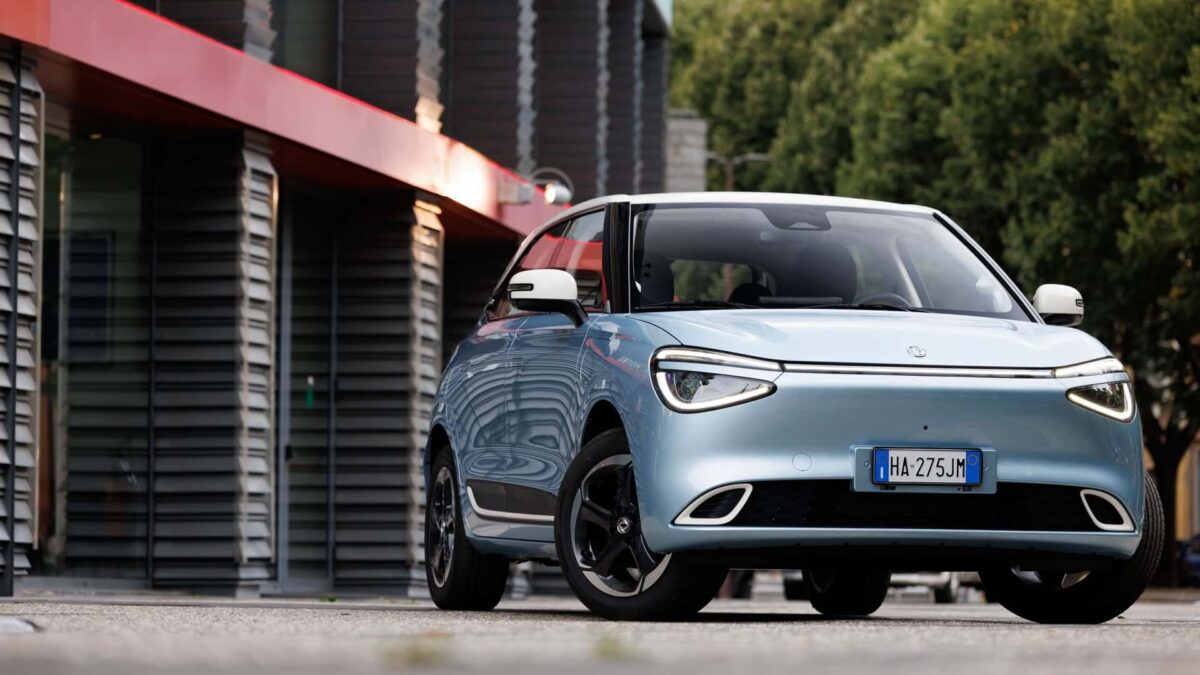 Stellantis avalia produzir carros da chinesa Dongfeng no Brasil