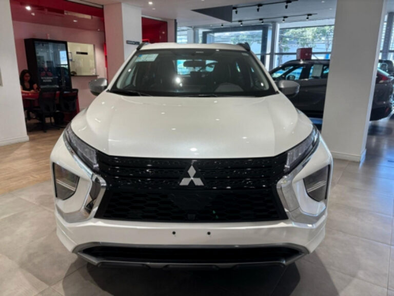 Carros bons que perderam espaço no mercado e agora podem virar oportunidade de compra
