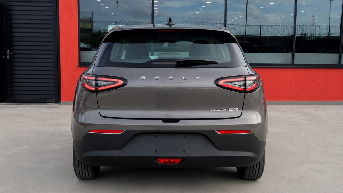 5 razões que podem fazer você desistir do Geely EX2