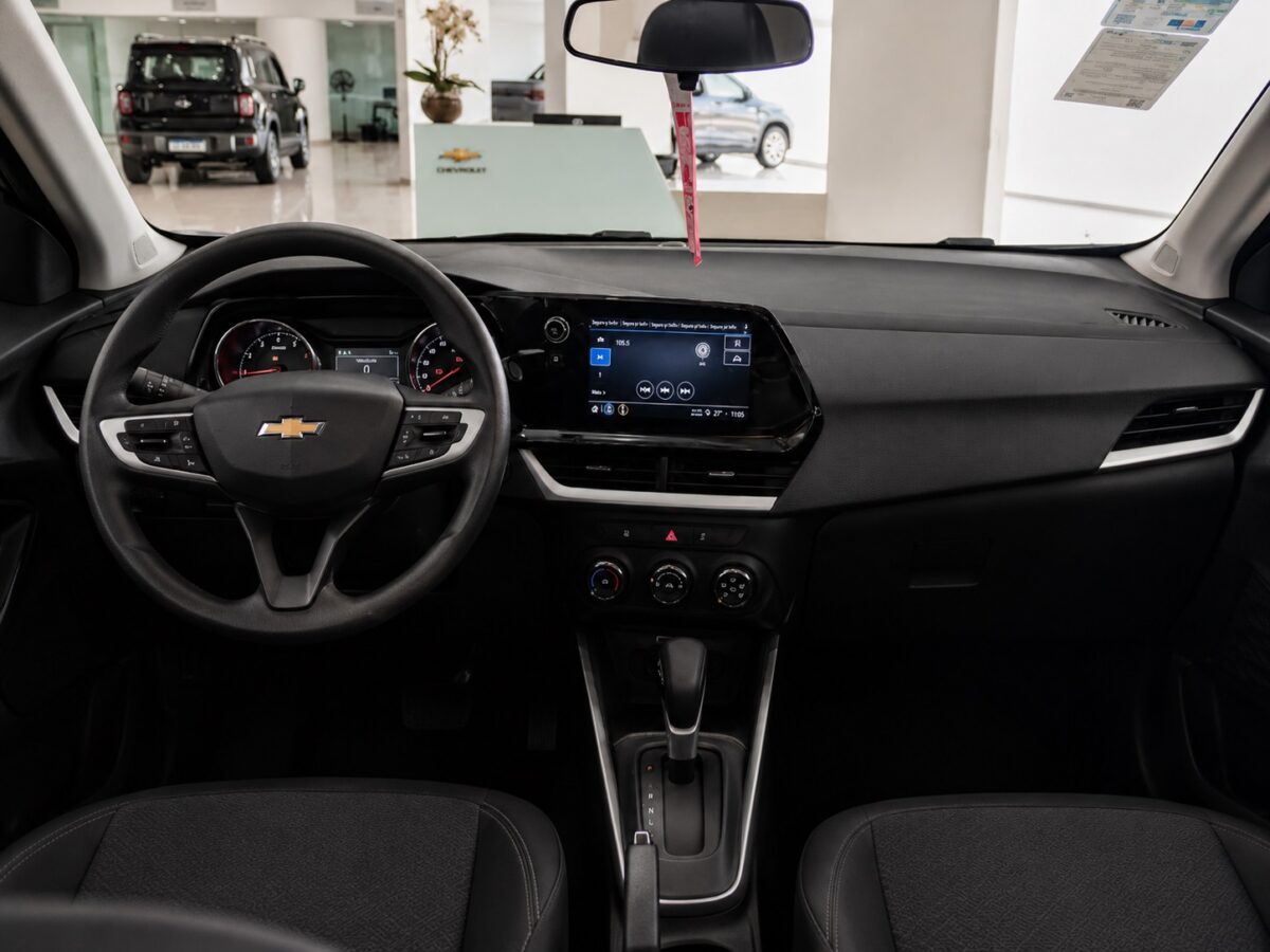 Chevrolet Tracker de entrada: motor turbo, bom pacote de segurança e os pontos que exigem atenção
