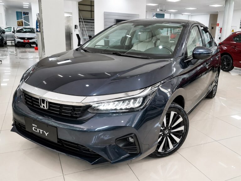 Honda City Touring mostra por que os sedãs ainda têm espaço entre tantos SUVs