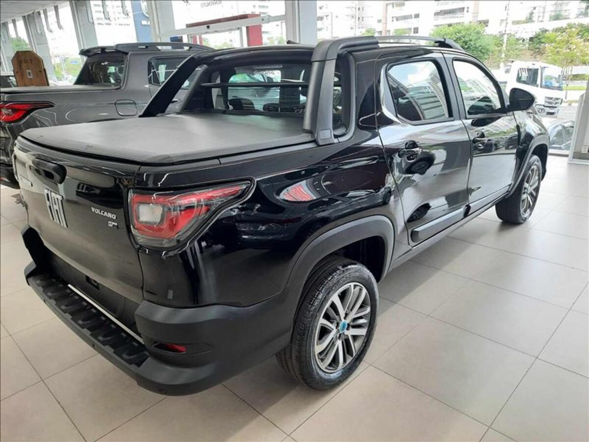 Avaliamos a Fiat Strada Volcano 2026: ela justifica os R$ 144 mil?