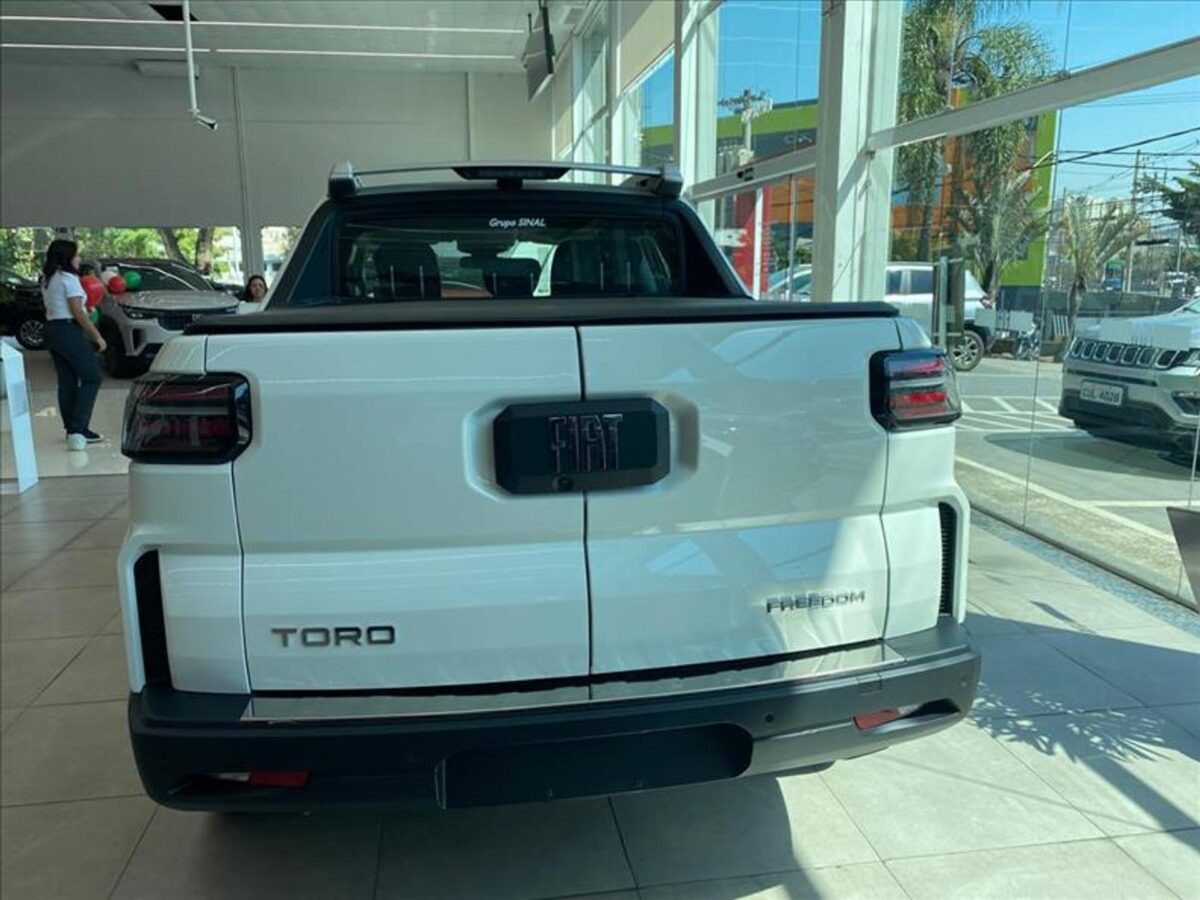 Fiat Toro Freedom 2027: avaliação revela todos os detalhes da picape