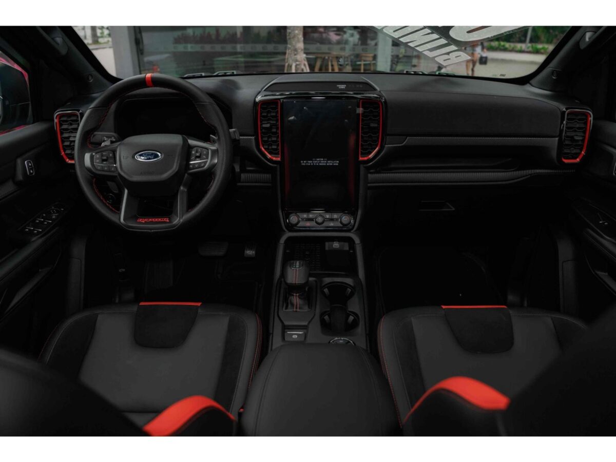 Ford Ranger Raptor 2026 custa R$ 500 mil: a picape justifica o preço?