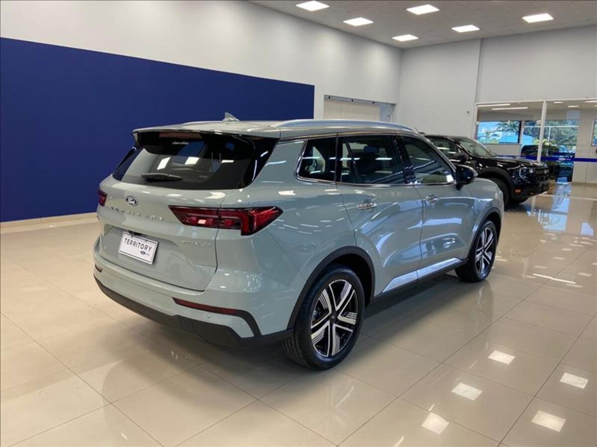 Novo Ford Territory 2026 estreia design renovado e amplia lista de equipamentos