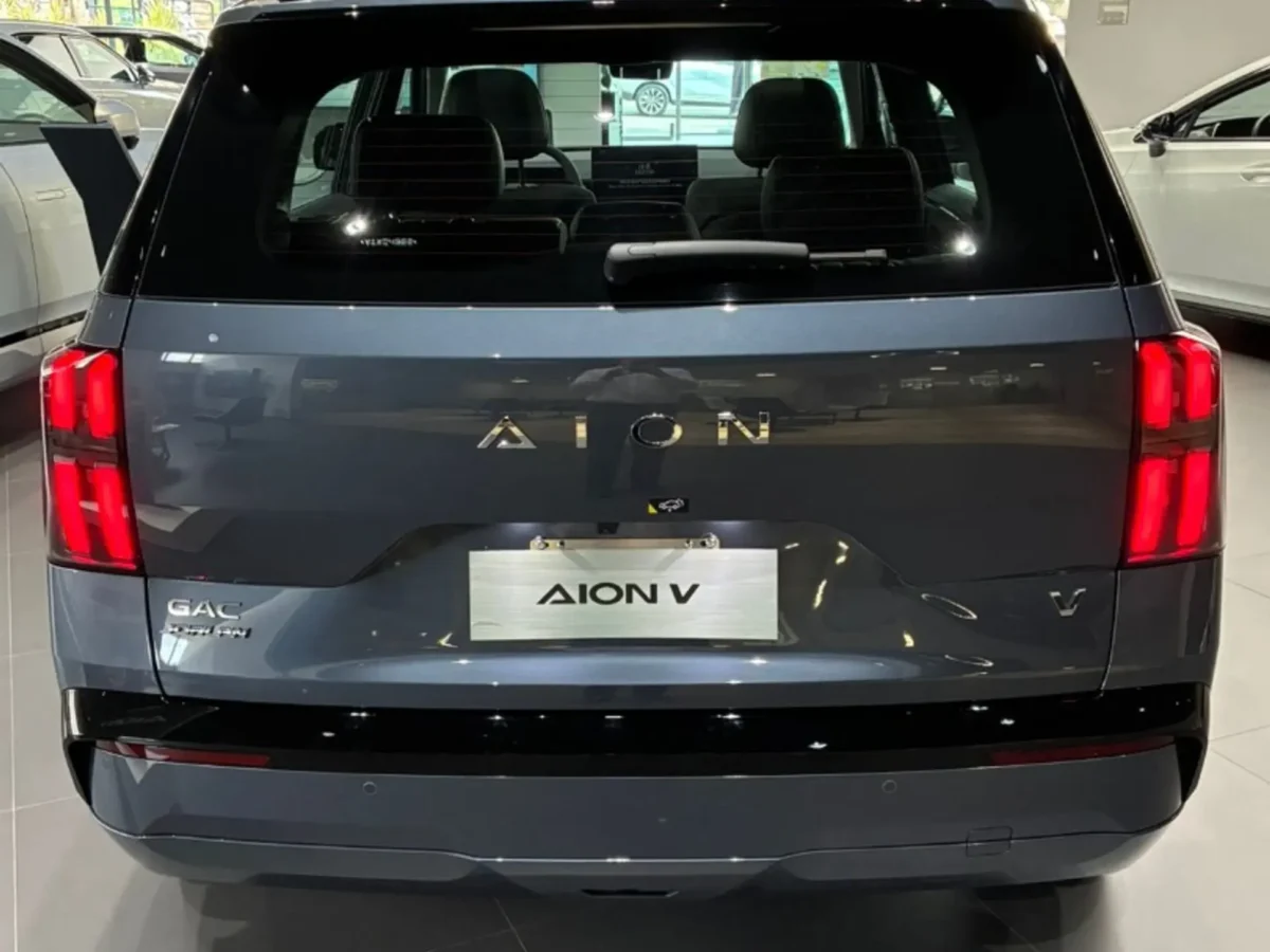 GAC Aion V 2027 se destaca pelo espaço interno