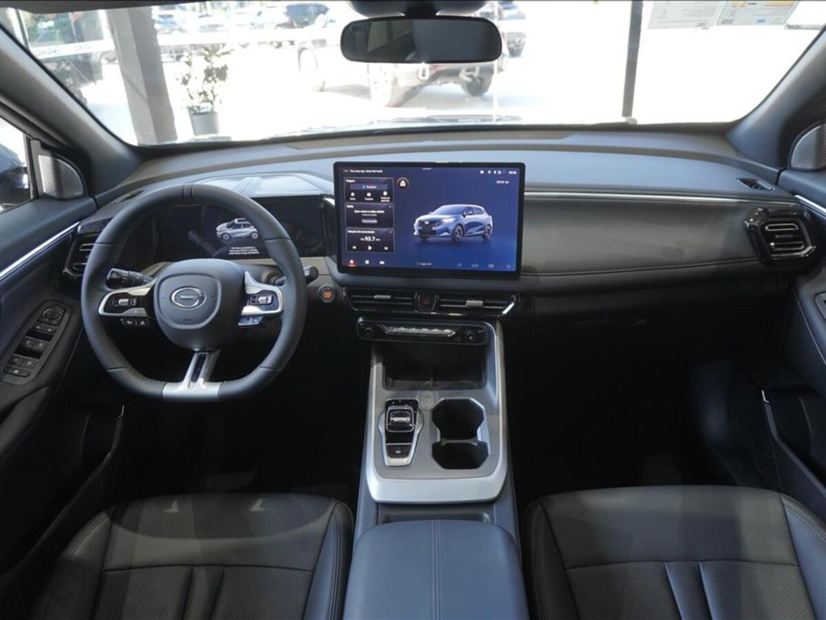 GAC GS3 aposta em motor a combustão para desafiar rivais no Brasil