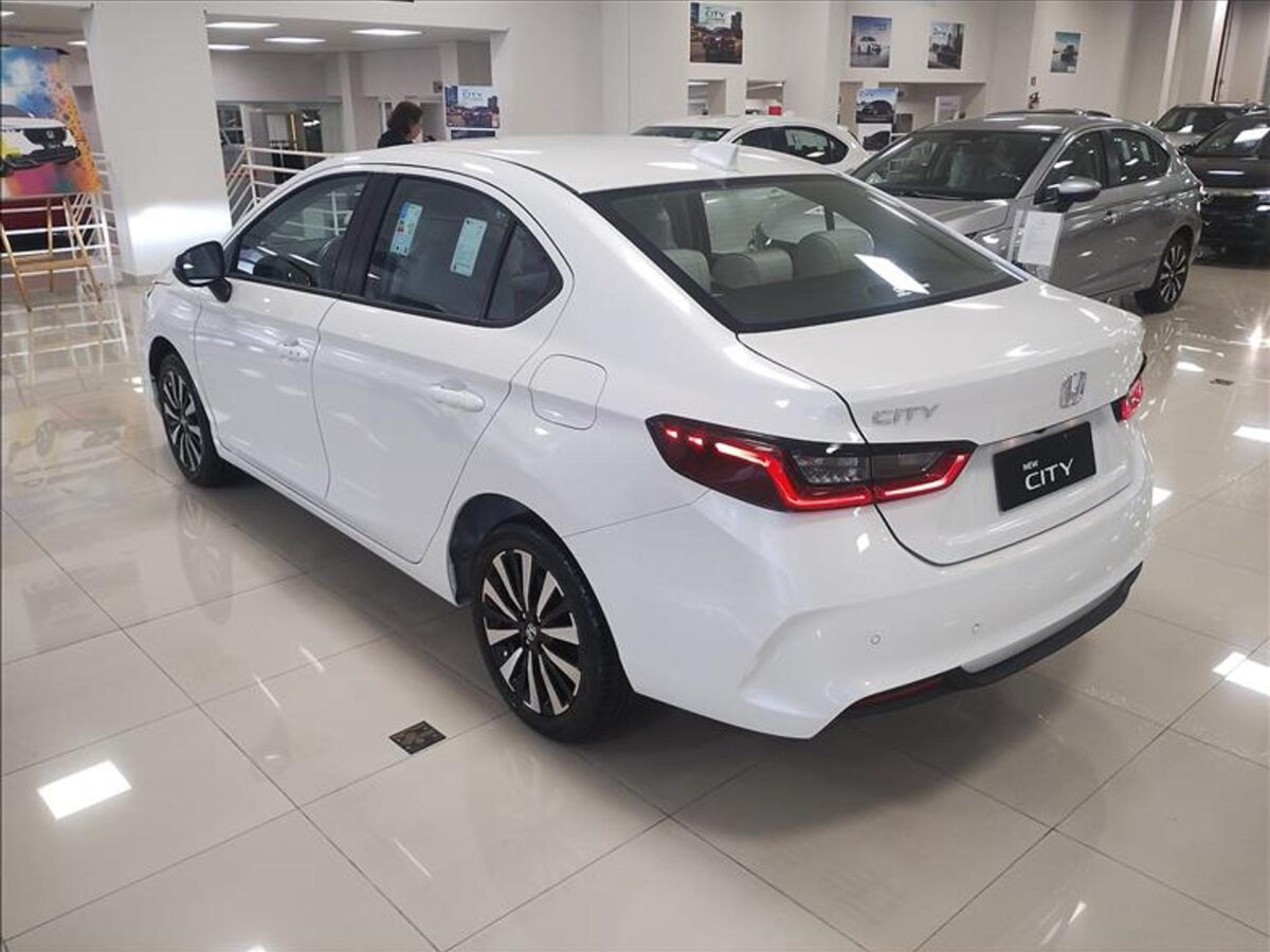 Honda City Touring 2026: vale a pena? Veja nossa avaliação