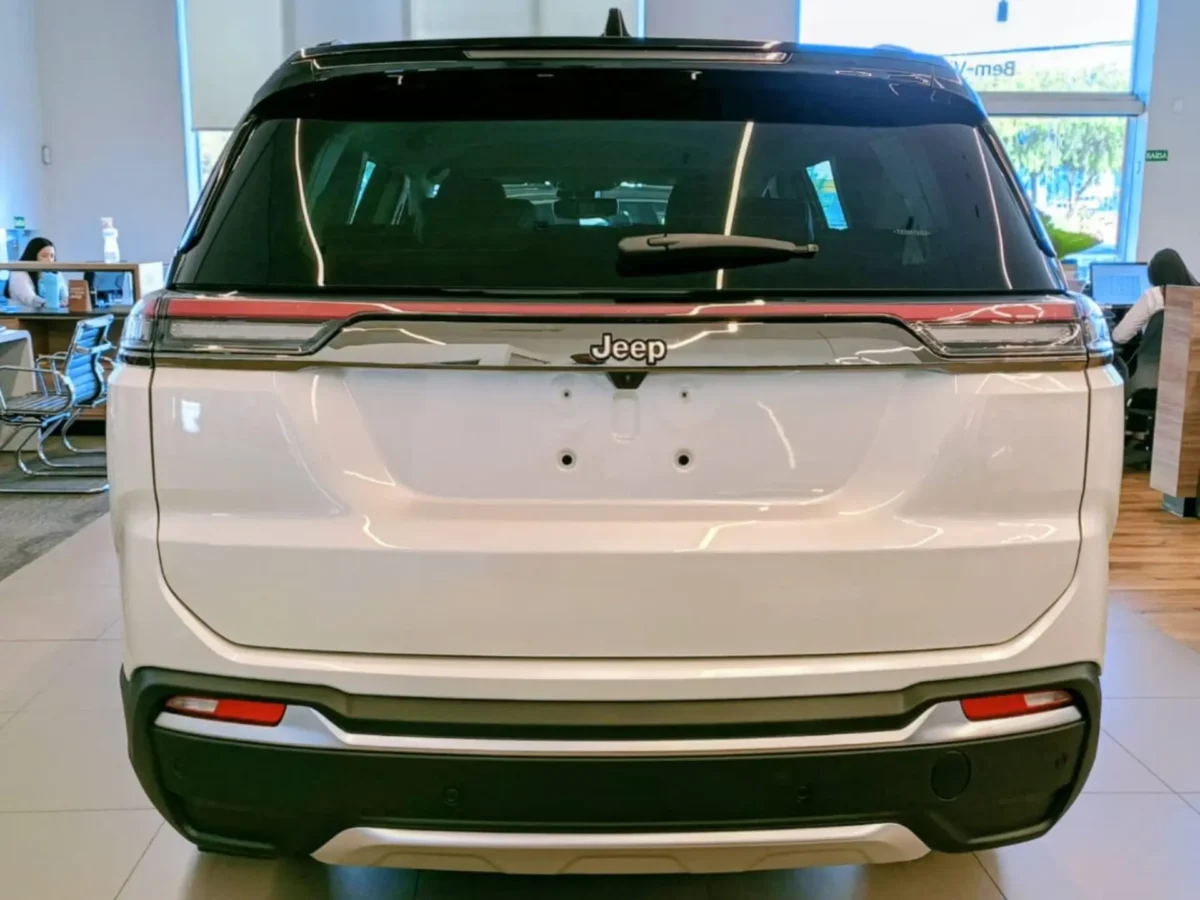 Vale a pena pagar R$ 193 mil no Jeep Commander Longitude 2026?