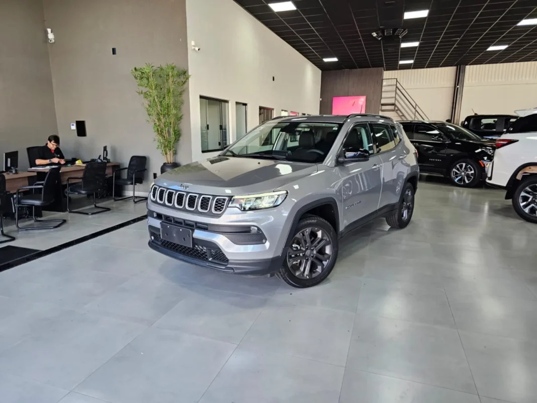 Jeep Compass Sport 2026 em detalhes: confira os pontos fortes da versão de entrada