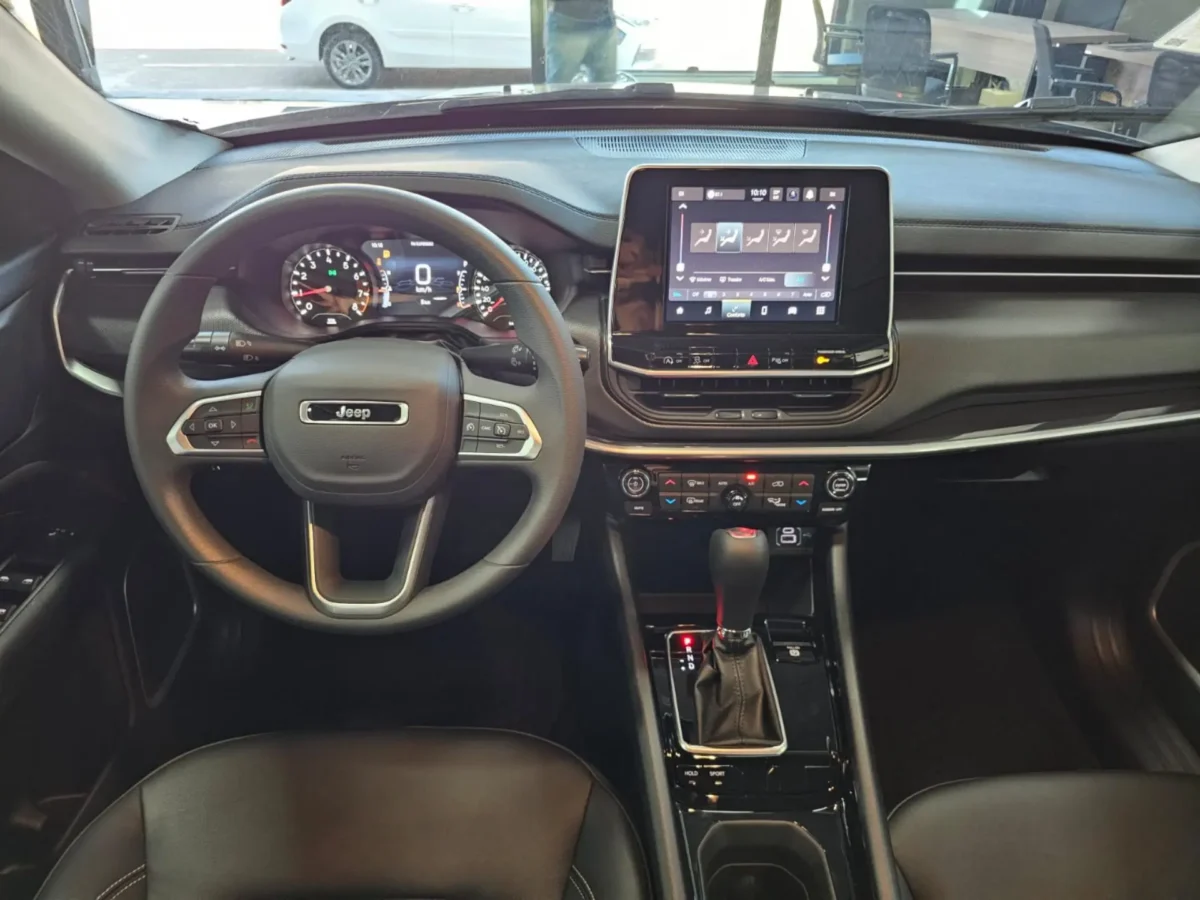 Jeep Compass Sport 2026 em detalhes: confira os pontos fortes da versão de entrada
