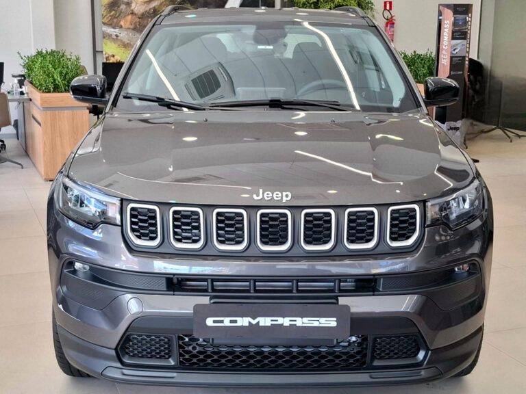 Jeep Compass Sport: versão de entrada economiza nos itens, mas preserva o essencial?