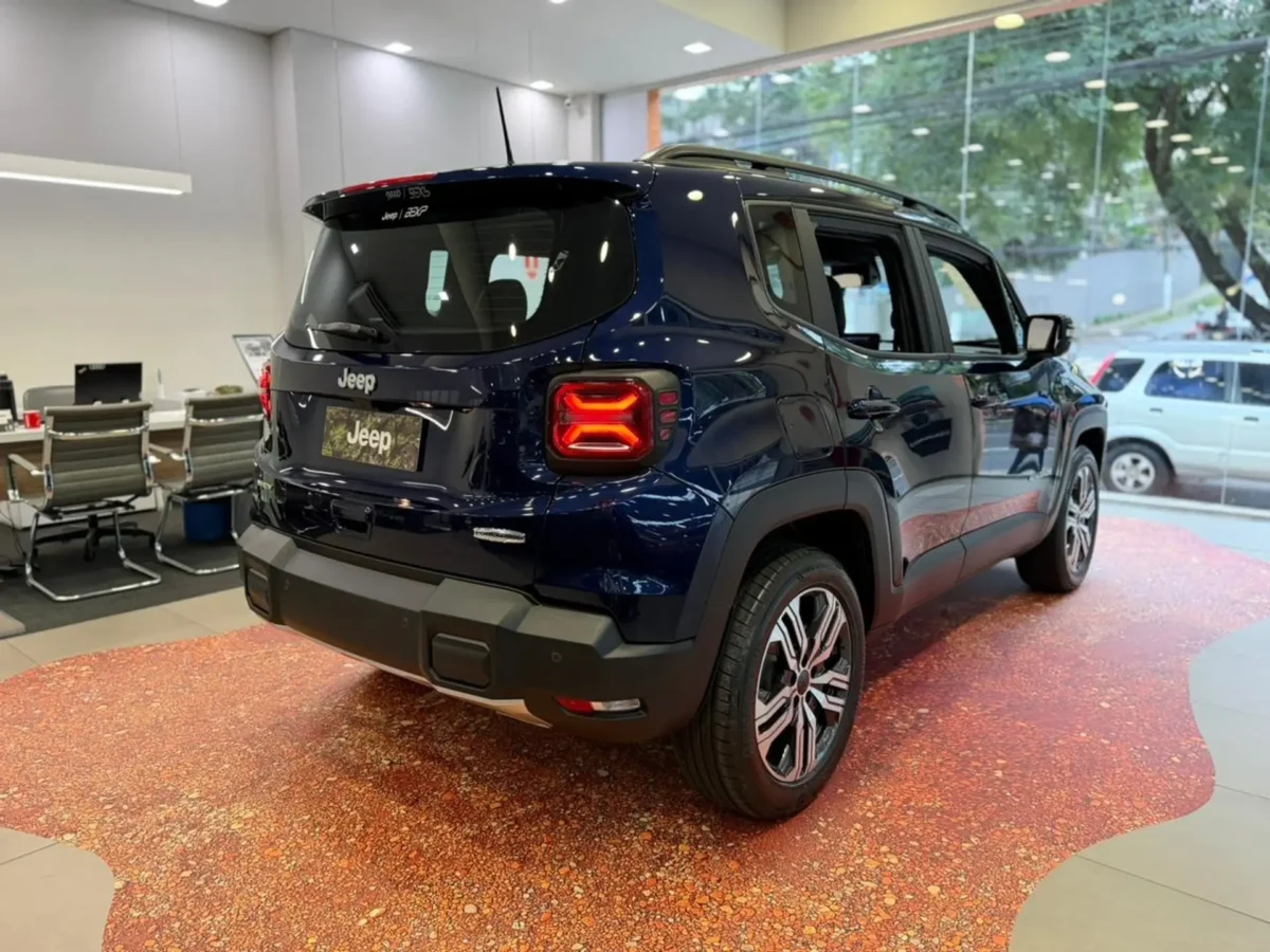 O que muda no Jeep Renegade 2027? Veja os detalhes de cada versão