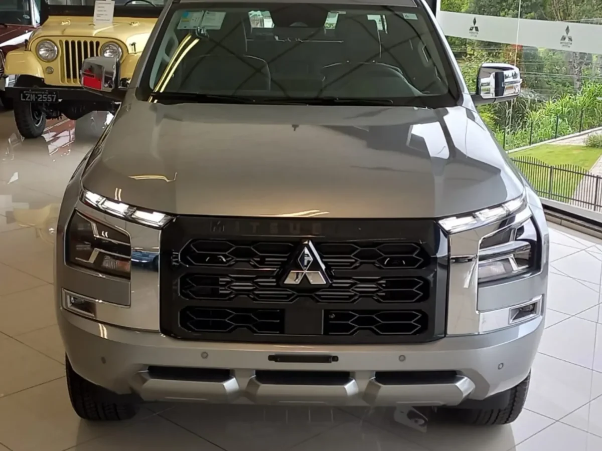 Nova Mitsubishi Triton 2027: ela é boa mesmo? Veja nossa avaliação