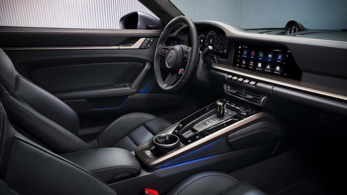 Porsche 911 Turbo S: o superesportivo faz jus à fama? Confira a avaliação