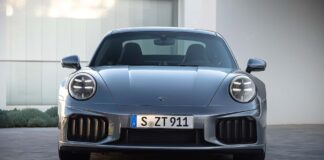 Porsche 911 Turbo S: o superesportivo faz jus à fama? Confira a avaliação
