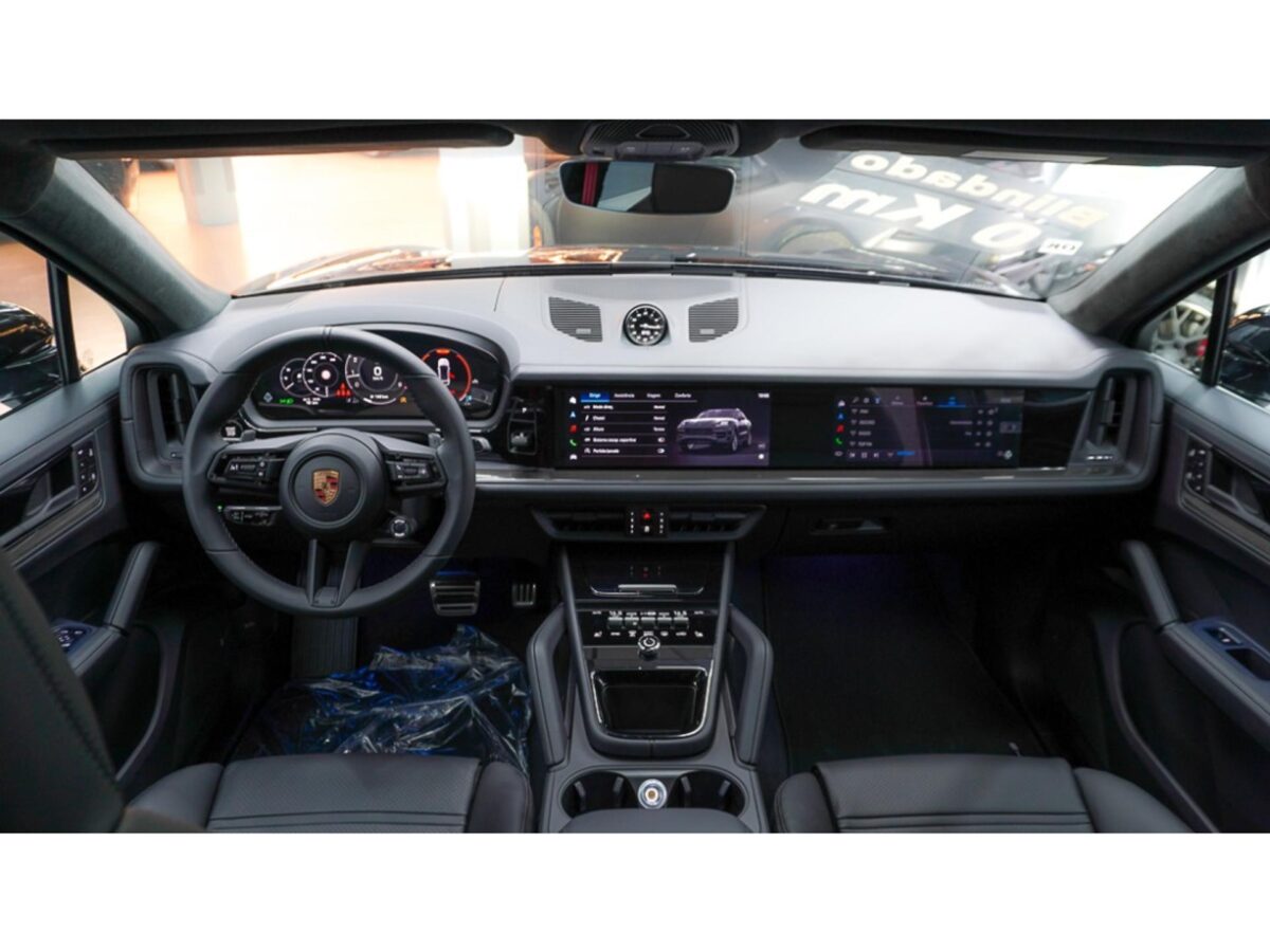 Porsche Cayenne GTS tem motor V8 biturbo e preço acima de R$ 1 milhão