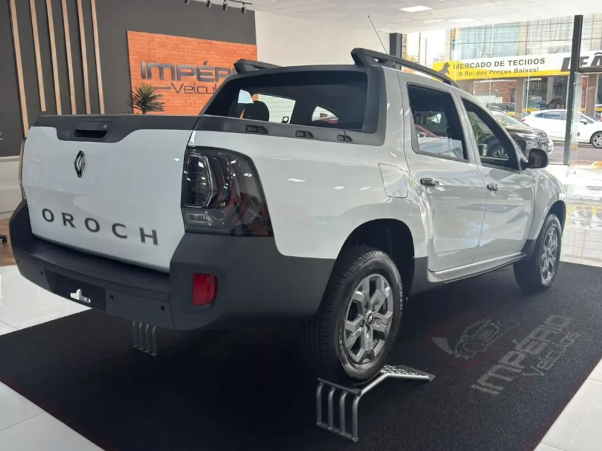 Renault Oroch Intense 1.6 Manual vale a pena? Avaliamos a picape