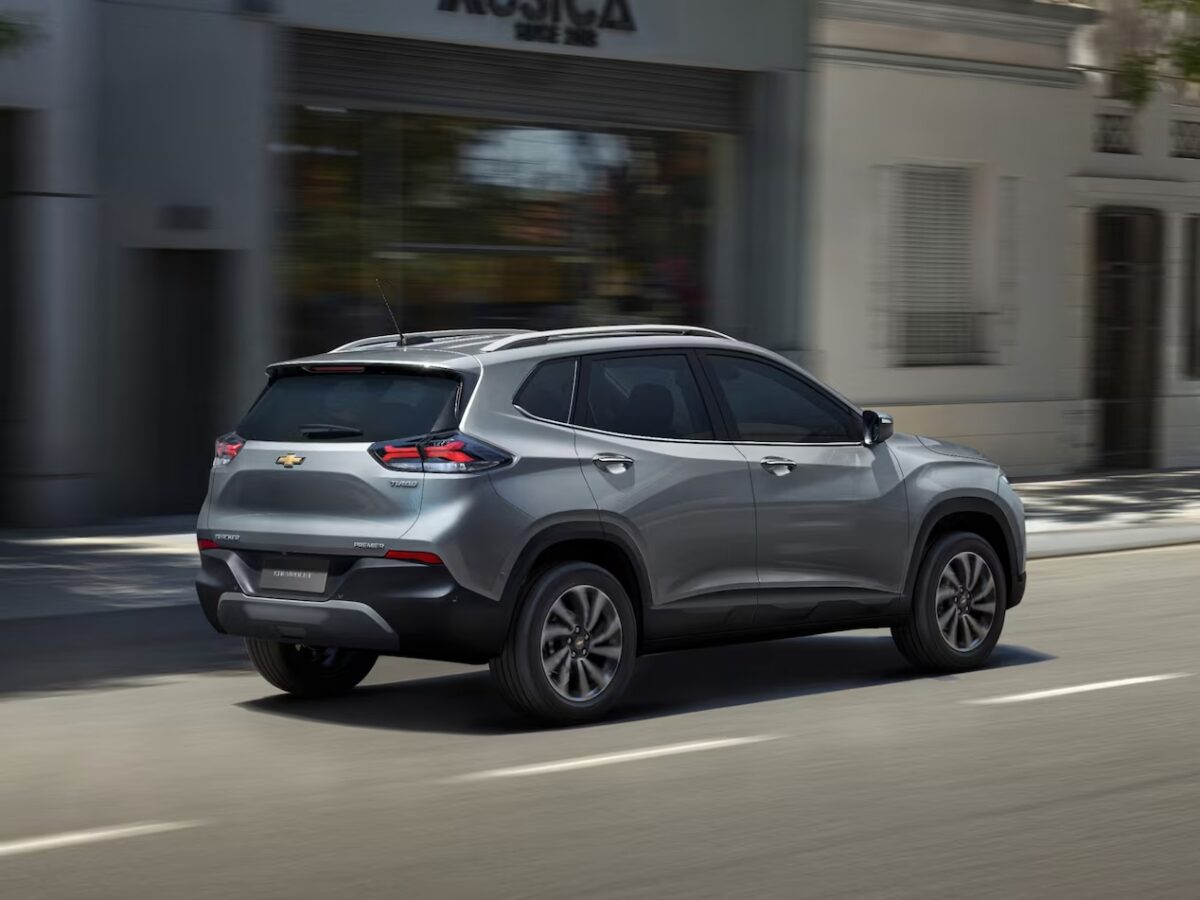 Avaliamos o Chevrolet Tracker LT 2027, agora com ADAS e Auto Stop