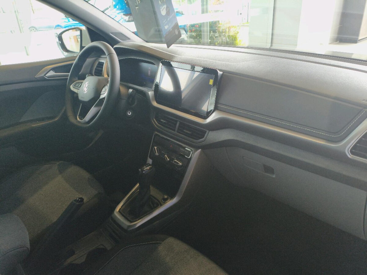 Volkswagen T-Cross para PCD fica até R$ 34.140,72 mais barato em junho; confira os preços