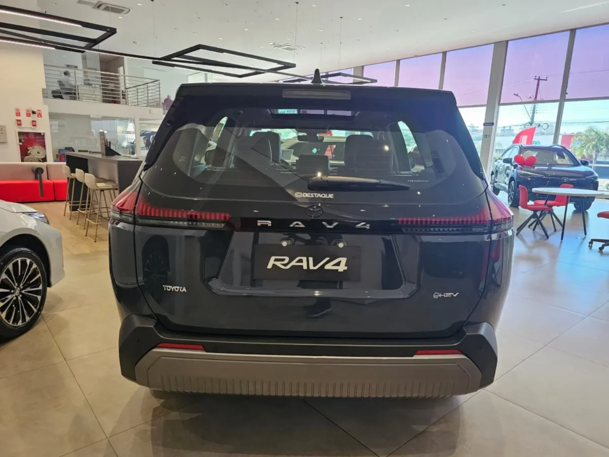 Toyota RAV4 2027 custa muito mais caro que o Haval H6: o que o SUV entrega a mais?