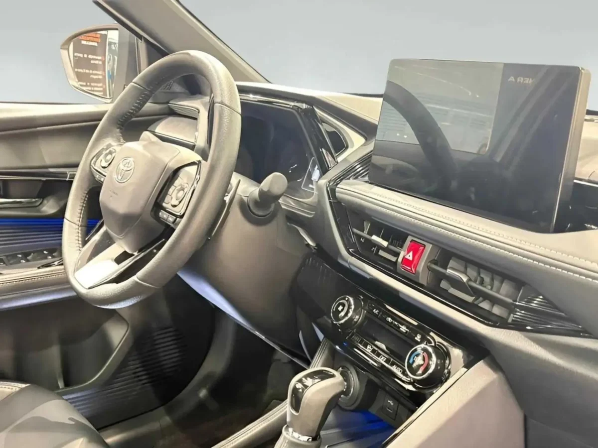 Comparativo: Toyota Yaris Cross Hybrid x Omoda 5 HEV? Confira a análise