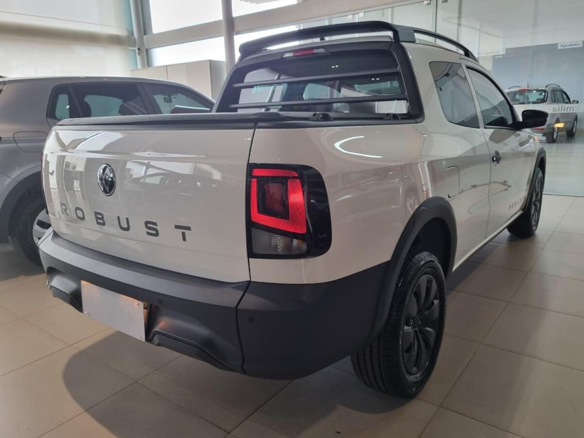 O que mudou na Volkswagen Saveiro Robust 2027? Veja todos os detalhes