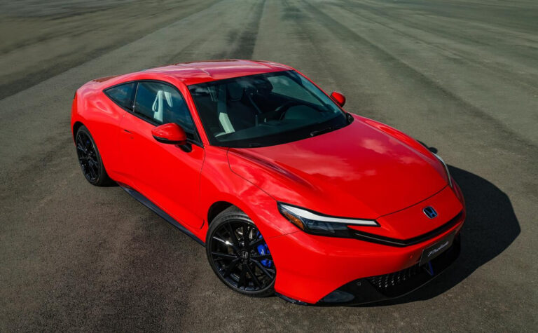 Honda Prelude estreia em agosto com conjunto híbrido do Civic