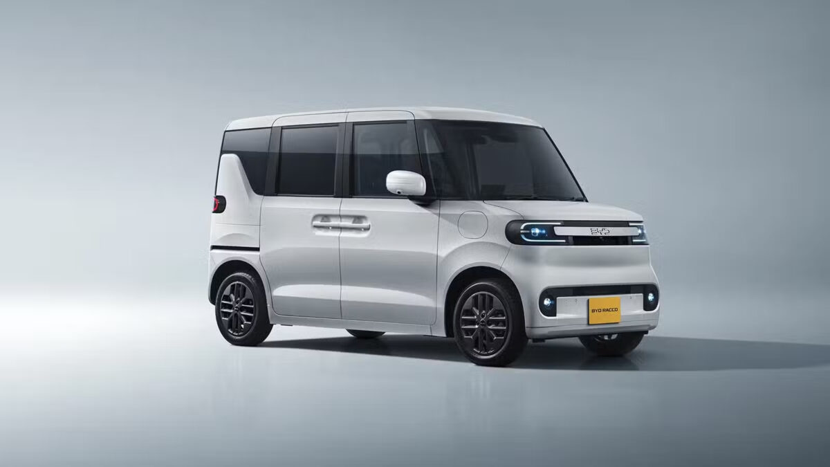 BYD apresenta Racco, seu novo kei car elétrico com 320 km de autonomia
