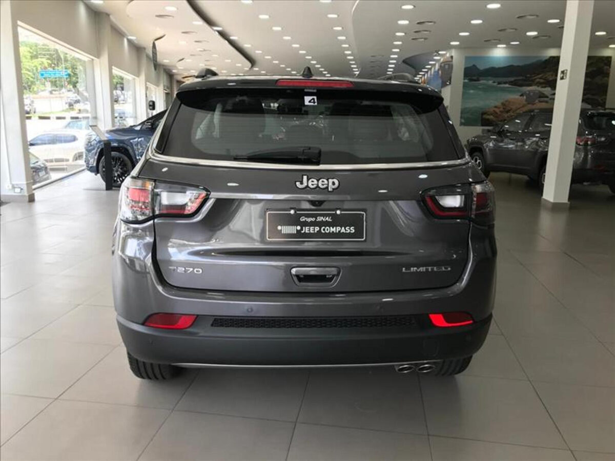 Novo Jeep Compass 2027 ganhará tecnologia híbrida leve sem mudar o design