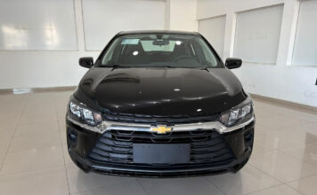 Chevrolet Onix Plus recebe descontos de até R$ 17.700 para CNPJ neste mês