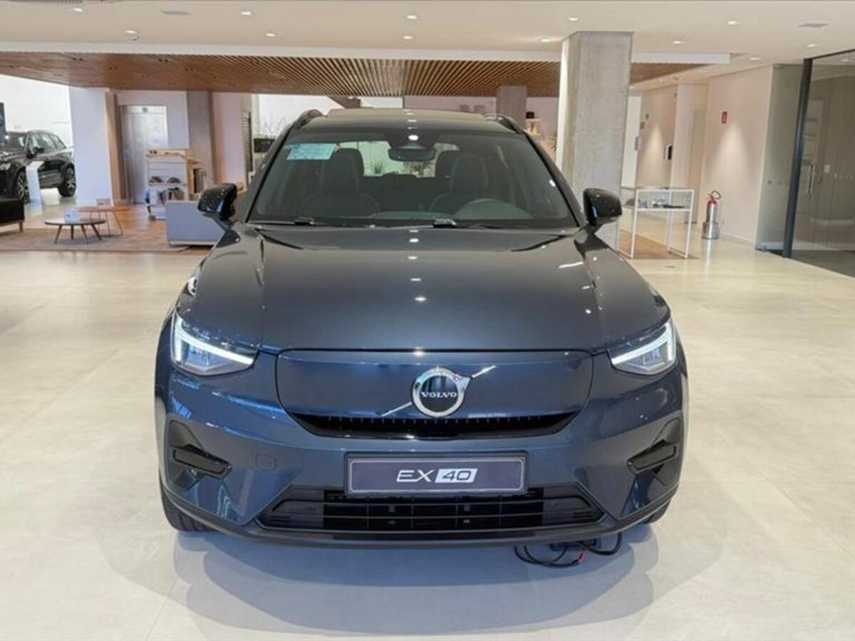 Volvo EX40 bate recorde de vendas após crescer 41,8% em junho