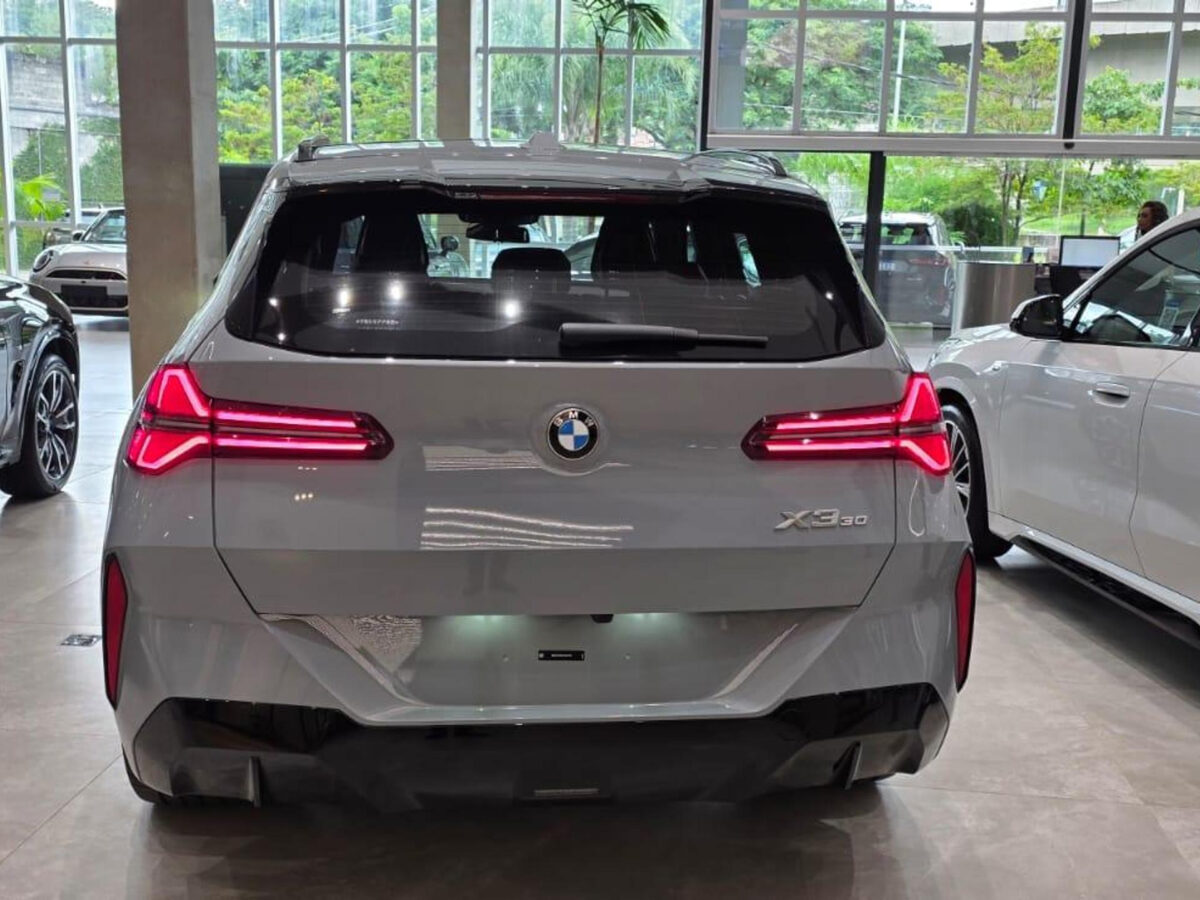 BMW X3 acelera nas vendas, cresce 35,7% em junho e alcança recorde no ano