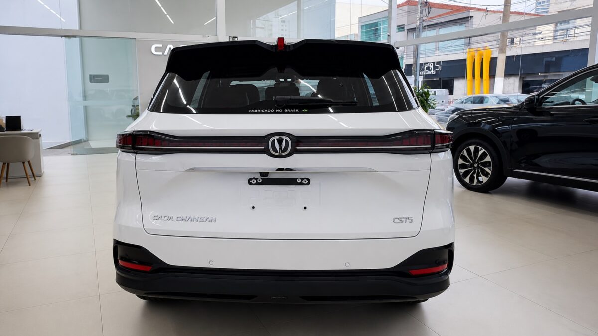 CAOA Changan CS75 2027: preço, versões, seguro, revisões e equipamentos