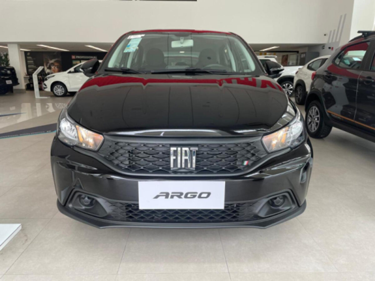 Fiat Argo para PcD chega a R$ 22.990 de desconto em julho; veja os preços